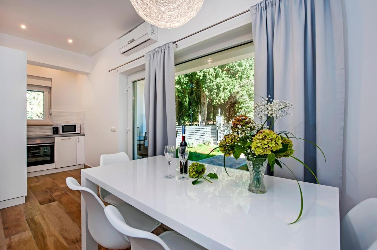 Apartmani Brajkovic Ровінь Екстер'єр фото