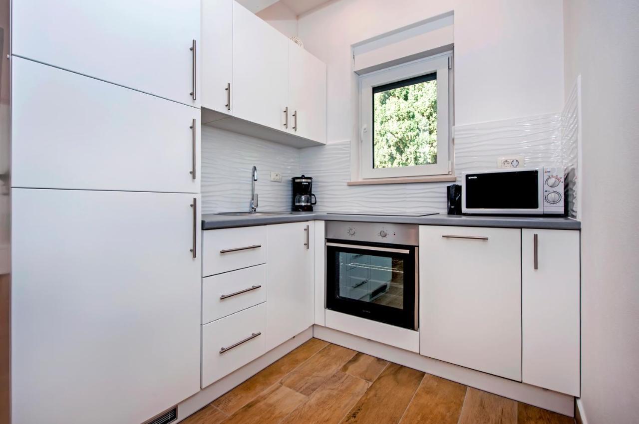 Apartmani Brajkovic Ровінь Екстер'єр фото