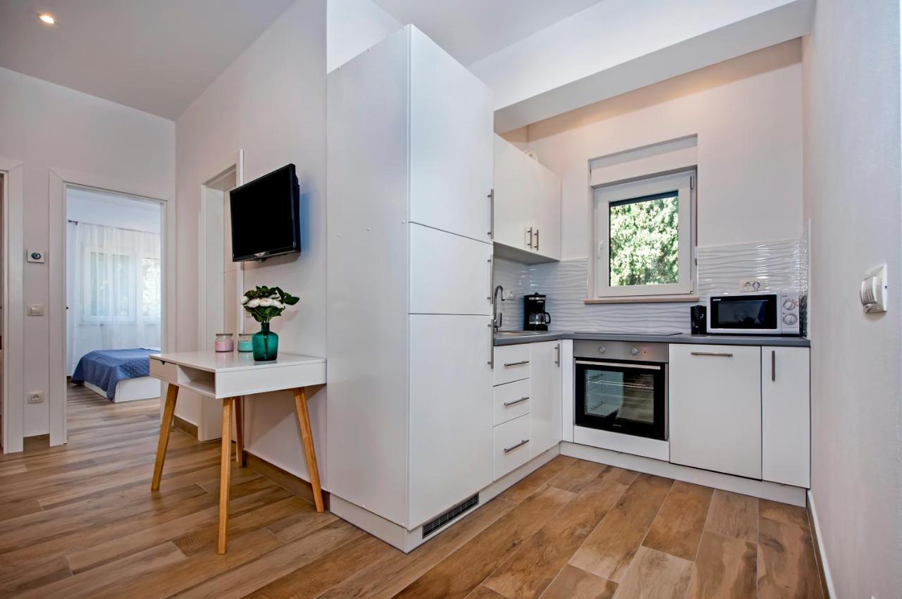 Apartmani Brajkovic Ровінь Екстер'єр фото